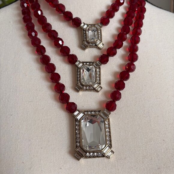 HEIDI DAUS GORGEOUS 3 STRAND RICH RED AND WHITE CRYSTAL NECKLACE, NEW - Picture 3 of 4